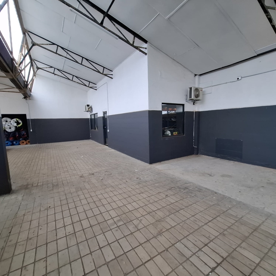 To Let commercial Property for Rent in Peerless Park East Western Cape